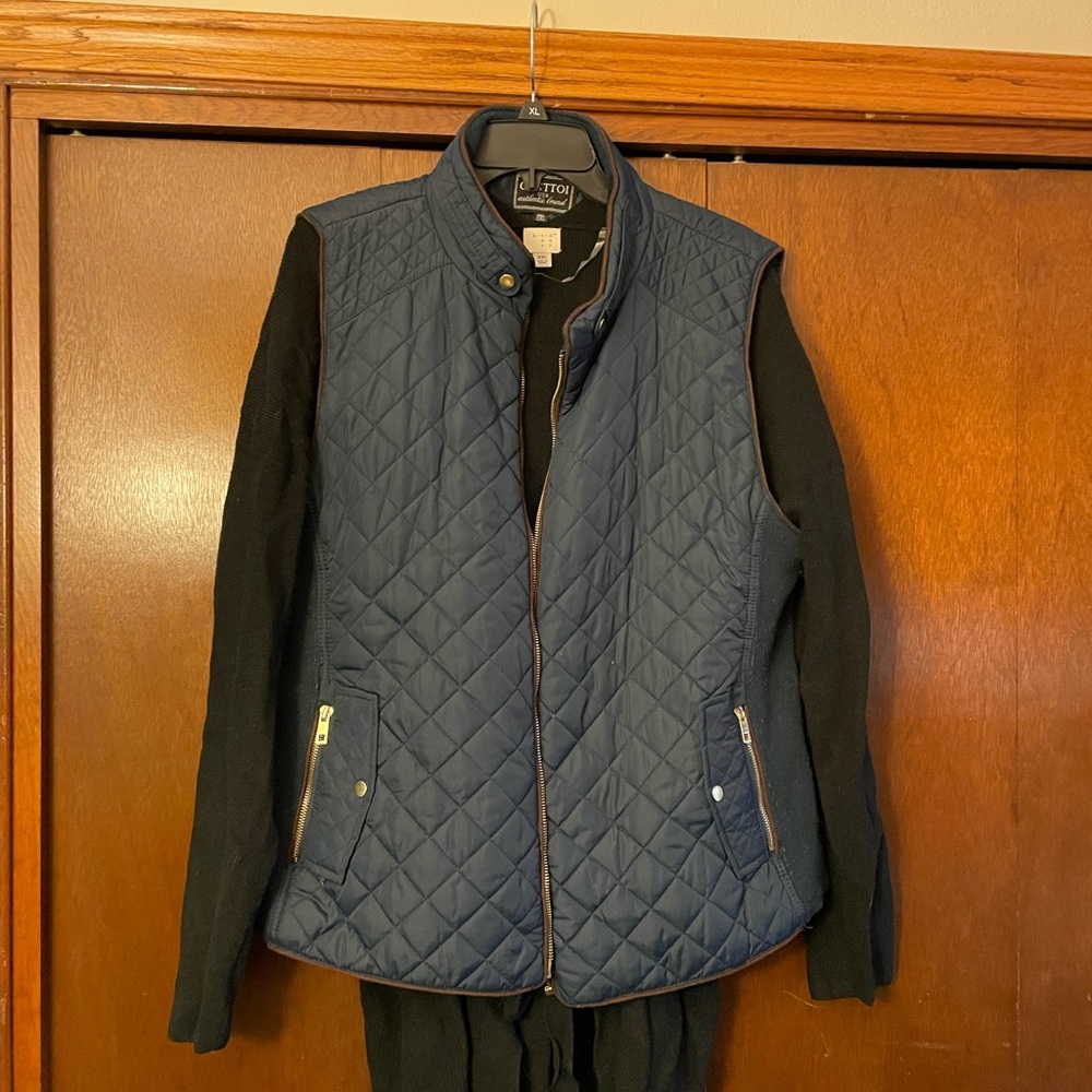 Quilted vest- navy